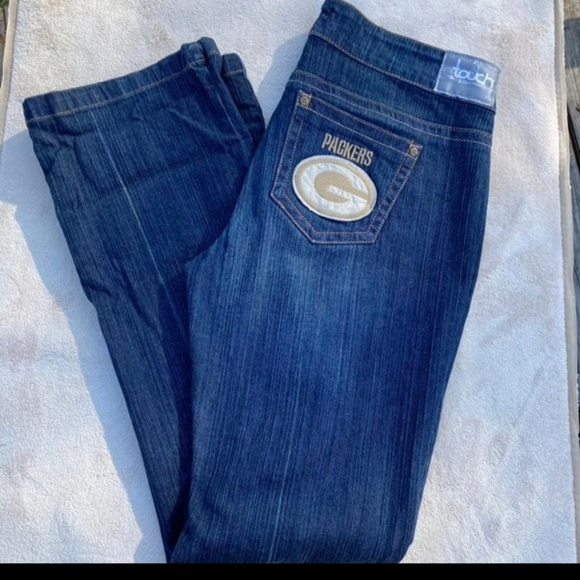 Alyssa Milano Greenbay Packers Pants - Picture 2 of 8